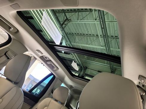 New 2026 Volvo XC90 B6 Ultra w/ Protection Package Premier AWD/4WD image 8