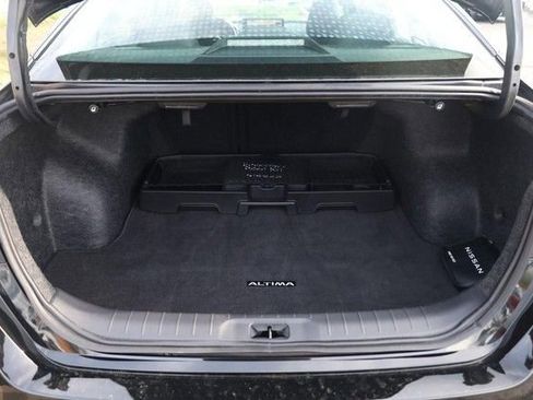 Certified 2024 Nissan Altima 2.5 SV w/ SV Premium Package image 7