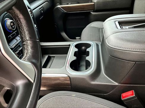 Used 2021 Chevrolet Silverado 1500 LT Trail Boss w/ Bed Protection Package AWD/4WD image 18