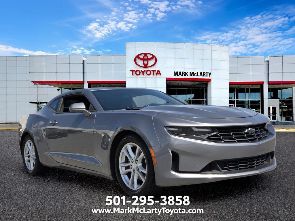 Used 2021 Chevrolet Camaro LS RWD image 7