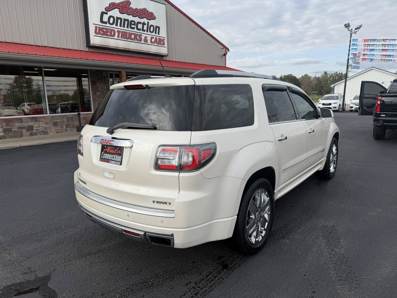 Used 2013 GMC Acadia Denali AWD/4WD image 4