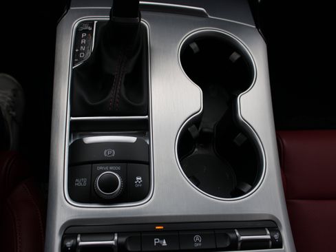 Used 2018 Kia Stinger GT1 image 20