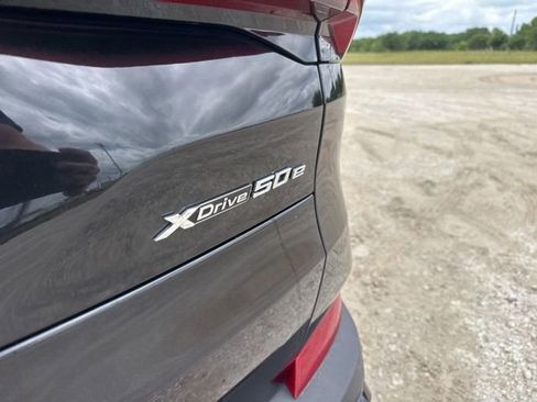 Used 2025 BMW X5 xDrive50e AWD/4WD image 12
