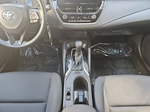 Used 2024 Toyota Corolla LE FWD image 31