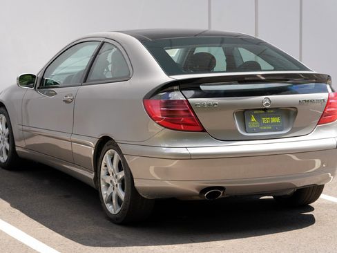 Used 2004 Mercedes-Benz C 230 Coupe image 38