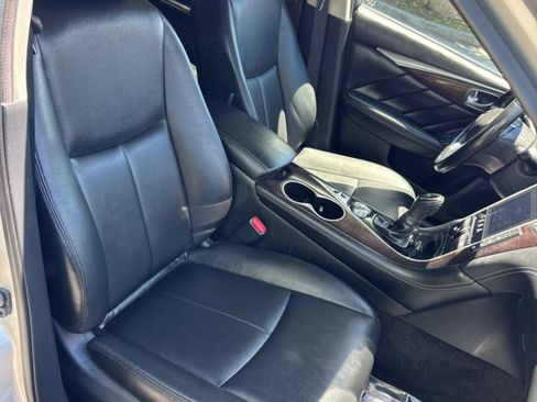 Used 2018 INFINITI Q50 Luxe w/ Cargo Package (L95) RWD image 15