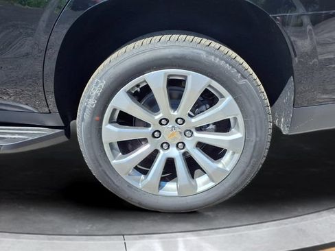 New 2026 Chevrolet Tahoe Premier w/ Sun And Tow Package AWD/4WD image 16