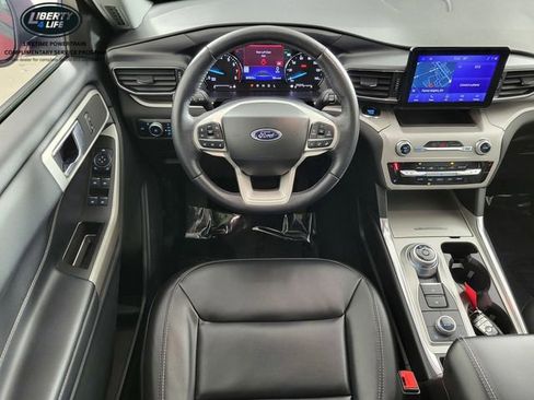 Used 2023 Ford Explorer XLT w/ Equipment Group 202A image 27