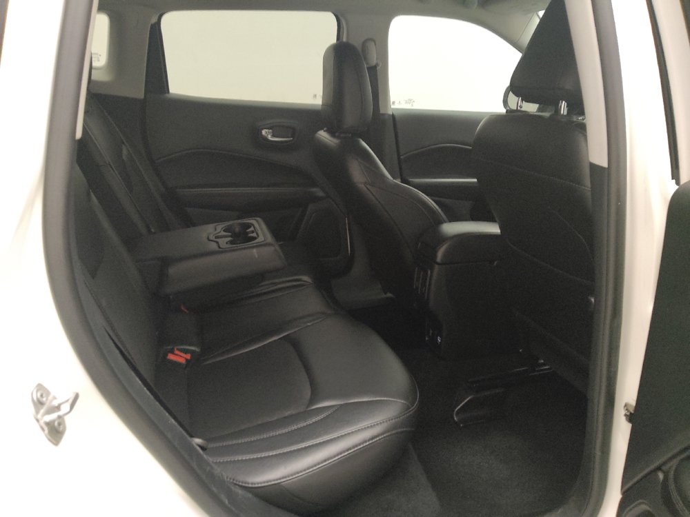 Used 2018 Jeep Compass Latitude w/ Popular Equipment Group AWD/4WD image 19