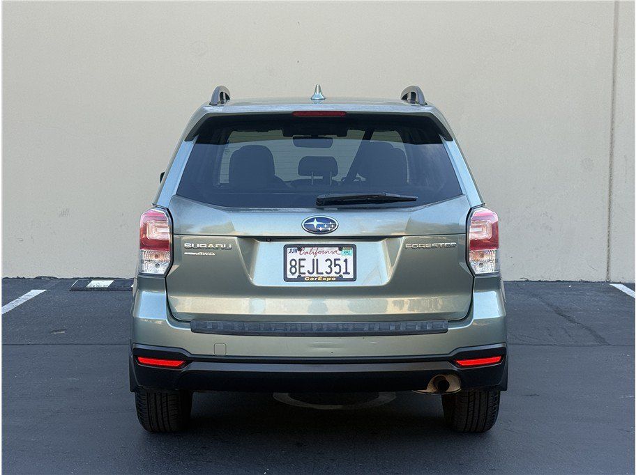 Used 2018 Subaru Forester 2.5i Premium AWD/4WD image 5