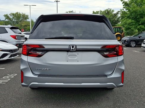 Used 2026 Honda Odyssey EX-L image 5