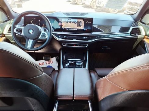 Used 2025 BMW X5 xDrive40i w/ M Sport Package image 18