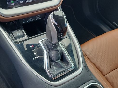 Used 2023 Subaru Outback Touring image 28