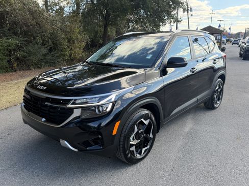Used 2025 Kia Seltos S image 42