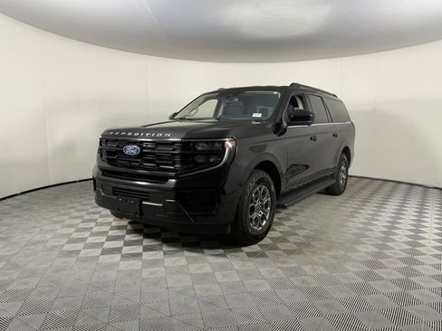 Used 2025 Ford Expedition Max Active RWD image 8