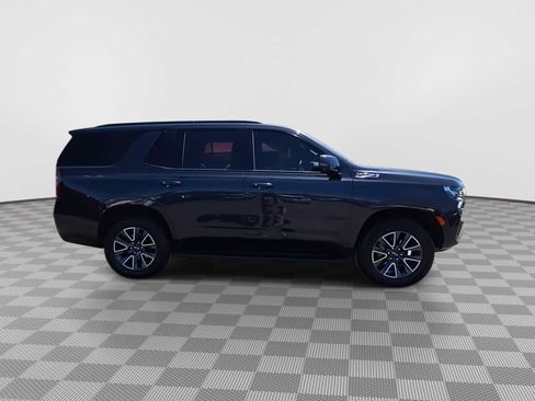 Used 2022 Chevrolet Tahoe Z71 w/ Luxury Package AWD/4WD image 9