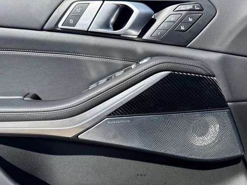 Certified 2025 BMW X7 M60i image 20