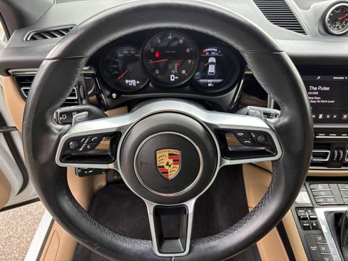 Used 2020 Porsche Macan AWD/4WD image 26