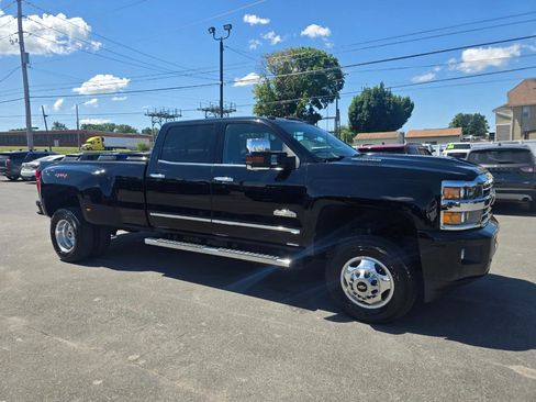 Used 2019 Chevrolet Silverado 3500 High Country w/ Duramax Plus Package AWD/4WD image 5