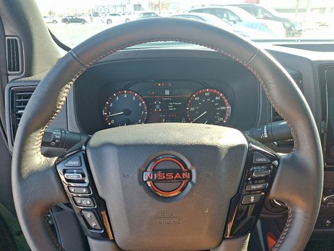 Used 2024 Nissan Frontier PRO-4X w/ Technology Package image 19