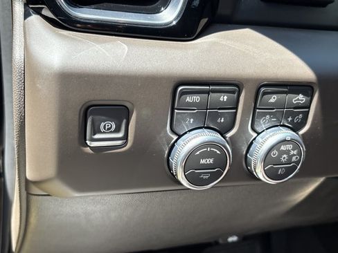 Used 2026 GMC Sierra 1500 Denali AWD/4WD image 26