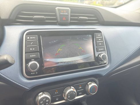 Used 2025 Nissan Versa SV FWD image 22
