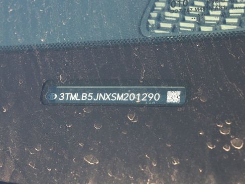 New 2025 Toyota Tacoma SR5 image 32