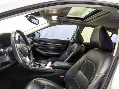 Used 2021 Nissan Altima 2.5 Platinum image 9