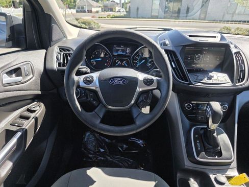 Used 2014 Ford Escape SE w/ Equipment Group 201A AWD/4WD image 12