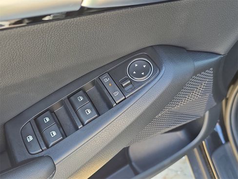 New 2026 Kia Seltos EX image 21