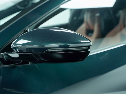 Used 2025 Lotus Emira image 12