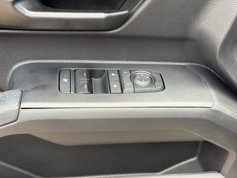 Certified 2026 Toyota Tacoma SR5 RWD image 18