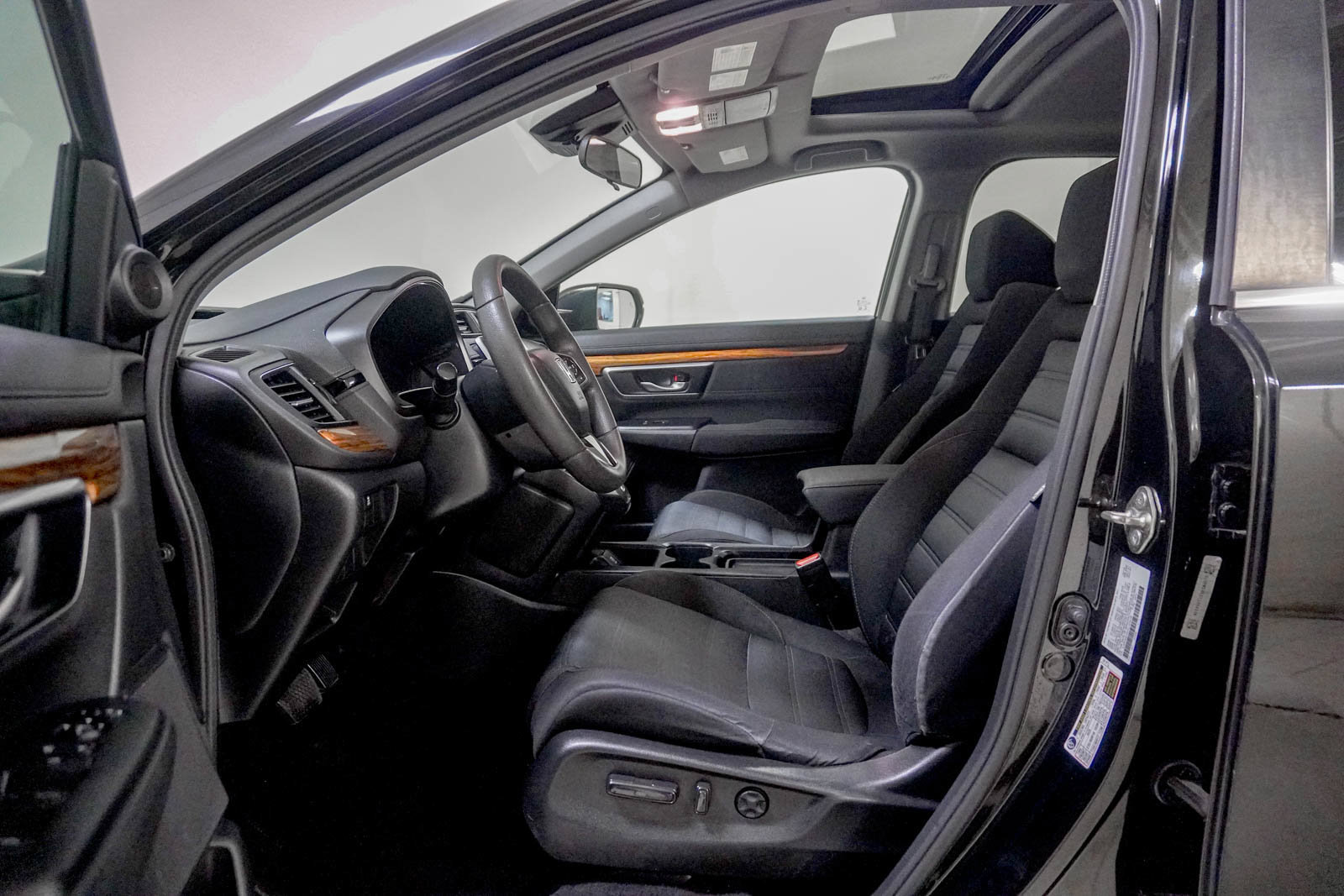 Used 2019 Honda CR-V EX image 18