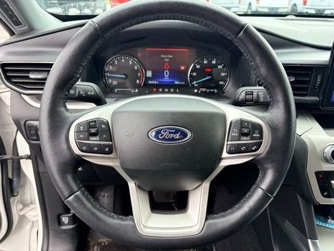 Used 2023 Ford Explorer XLT w/ Equipment Group 202A image 18