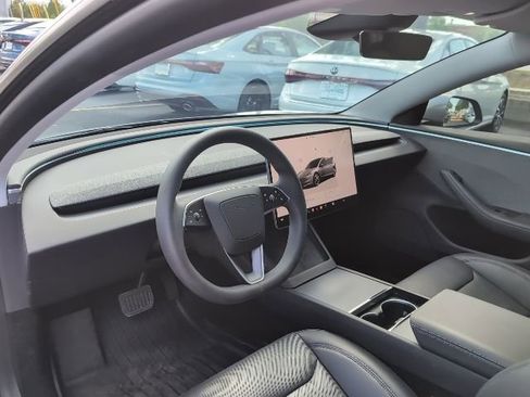 Used 2025 Tesla Model 3 RWD image 8