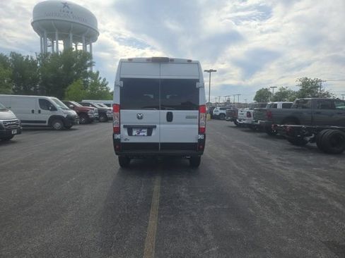 Used 2025 RAM ProMaster 3500 w/ Crew Van Package FWD image 10