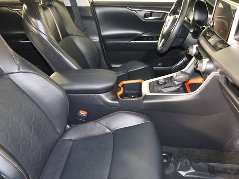 Used 2024 Toyota RAV4 Adventure image 42