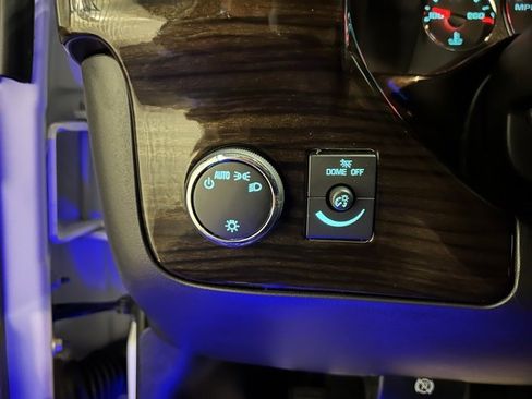 Used 2025 GMC Savana 2500 w/ Driver Convenience Package image 43