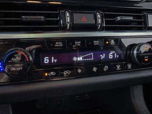 Certified 2023 Nissan Pathfinder Platinum AWD/4WD image 20
