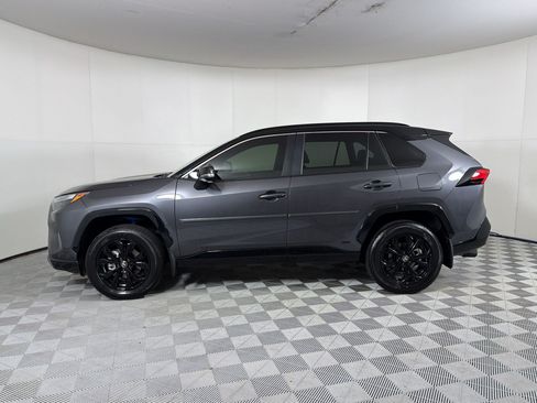 Used 2025 Toyota RAV4 XSE AWD/4WD image 2