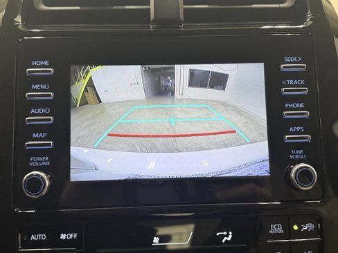 Used 2020 Toyota Prius XLE image 23