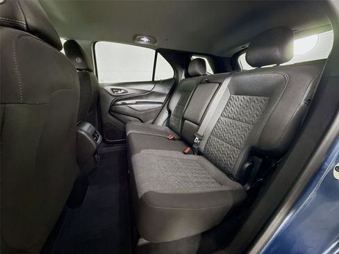 Used 2024 Chevrolet Equinox LT AWD/4WD image 24