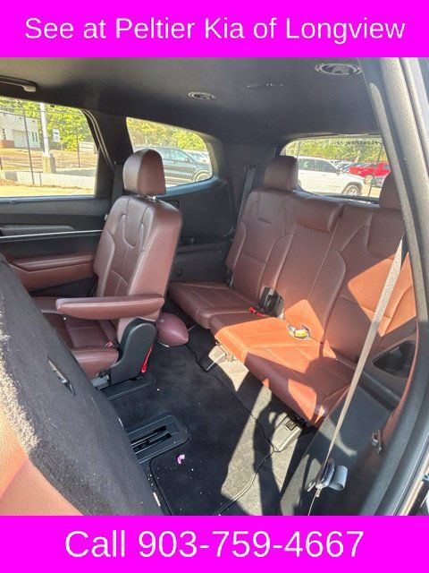 Used 2023 Kia Telluride EX w/ EX Captain's Chair Package FWD image 9