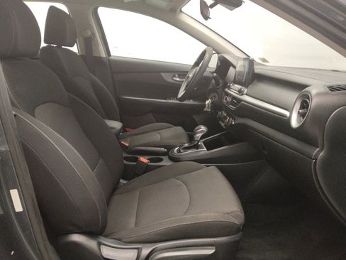 Used 2019 Kia Forte LXS image 21