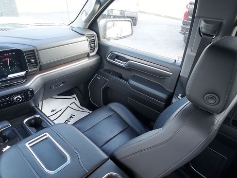 Used 2022 GMC Sierra 1500 SLT image 11