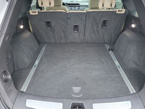 Used 2018 Cadillac XT5 Luxury w/ Driver Awareness Package image 35