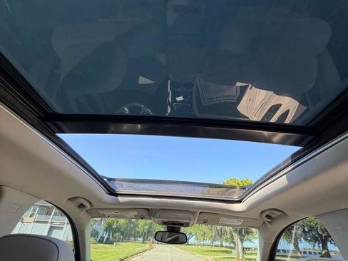 Used 2019 GMC Terrain Denali w/ Advanced Safety Package image 20