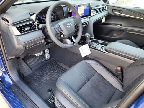 Used 2025 Toyota Camry XSE image 15