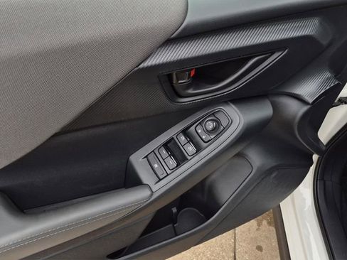 New 2025 Subaru Crosstrek 2.0i Premium image 9