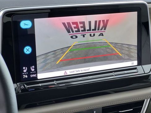 Used 2025 Volkswagen Atlas SE image 17